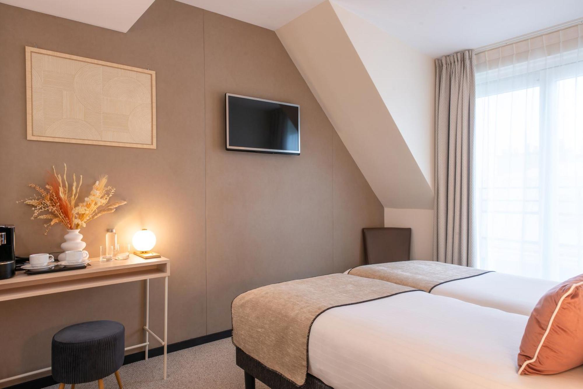Helussi Hôtel Paris Exterior foto
